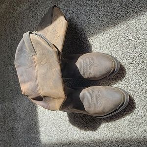 HH cowgirl boots